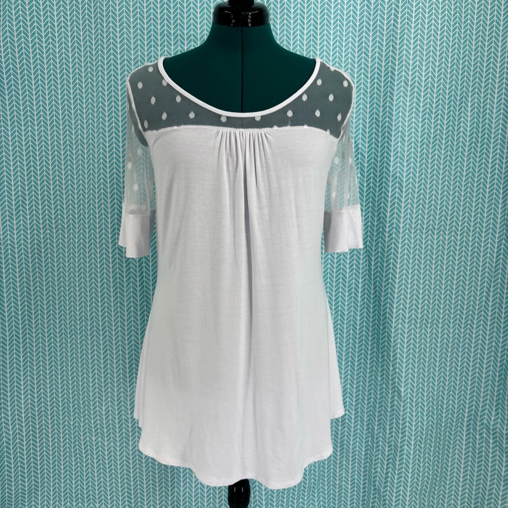Cozy Collection White Flowy A-Line Tunic Top with Lace Accents, Medium